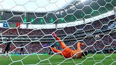 Sai lầm của Muslera và cái giá quá đắt cho Uruguay